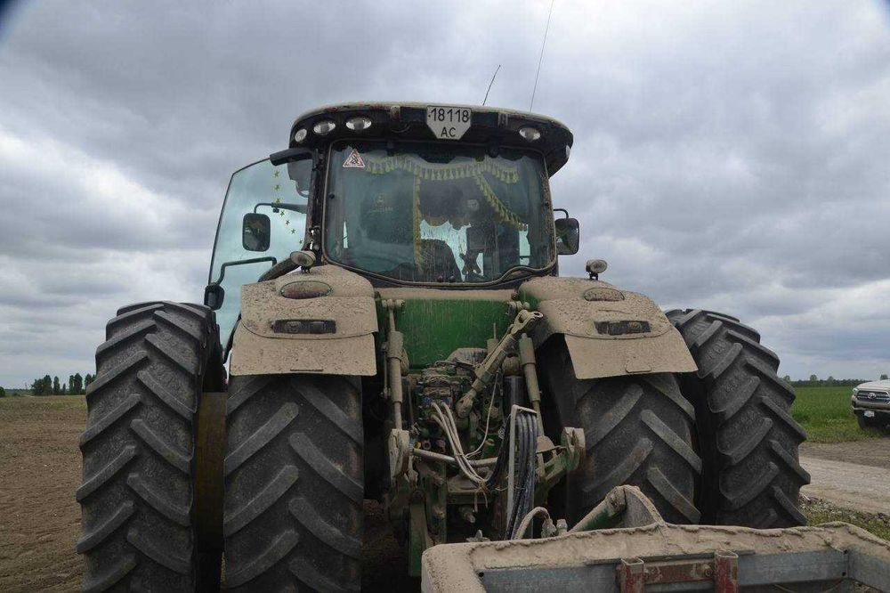 Трактор колісний John Deere 8295R
