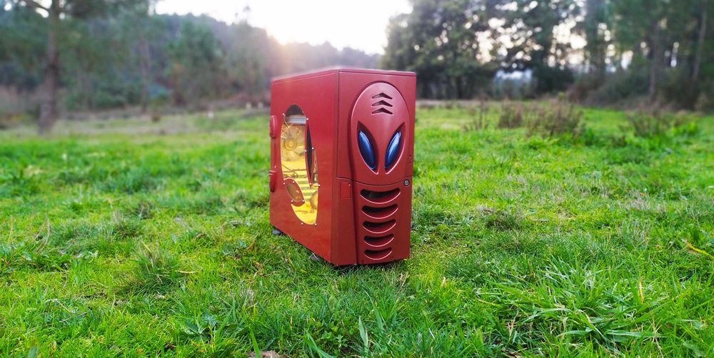Caixa PC computador gaming "old-school"  (rara)