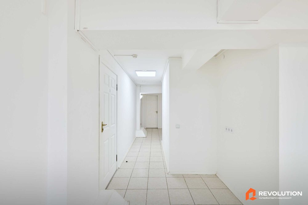 Без комісії. Продаж комерційного приміщення 149м2, вул. Микільсько-Ботанічна, буд. 14/7 Шевченківський р-н