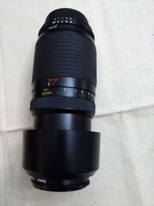 Conjunto Máquina Fotográfica NIKON, Tripé, Saco e Teleobjectiva