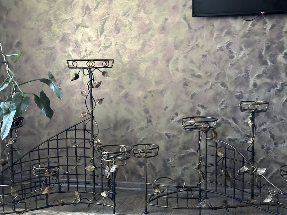 Кована підставка для вазонів 2 шт