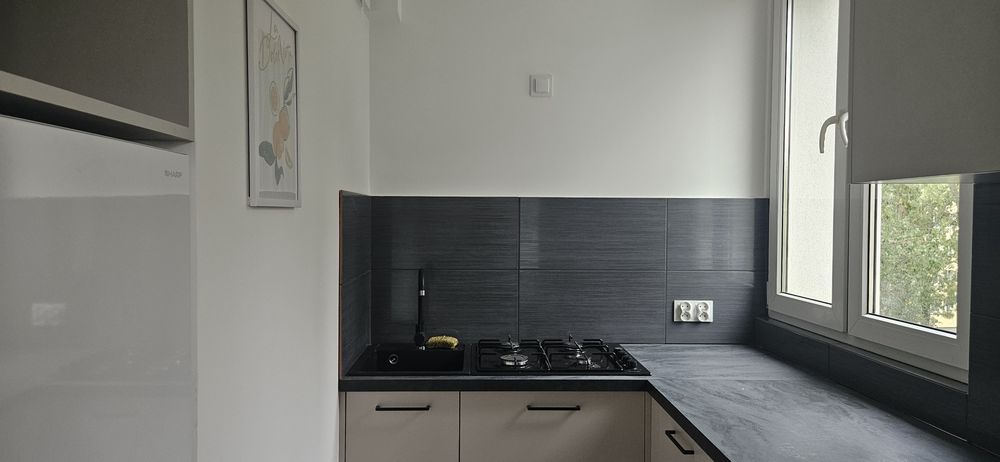 Świeżo po remoncie | 2 pokoje, osobna kuchnia i balkon | Łódź, Dąbrowa