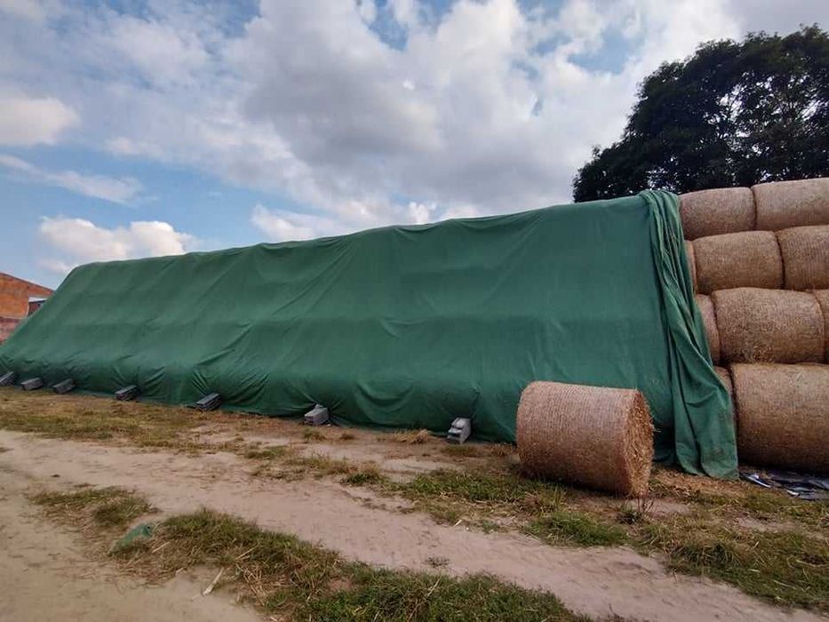 Fliz plandeka włóknina do okrywania słomy siana ochrona stogu
