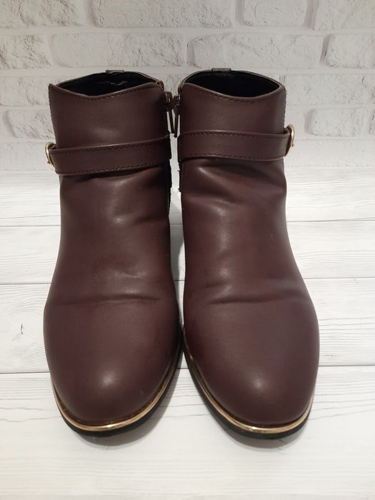 Черевики, ботинки, полуботинки жіночі