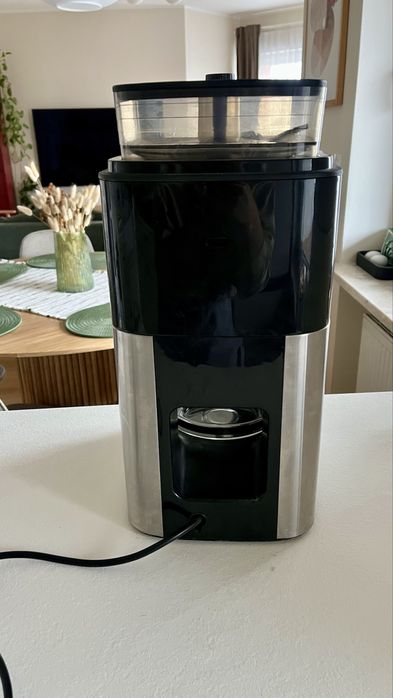 Ekspres przelewowy z młynkiem Philips HD7767/00