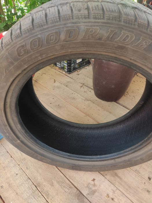 Opony zimowe Goodride rozmiar 225/50/18