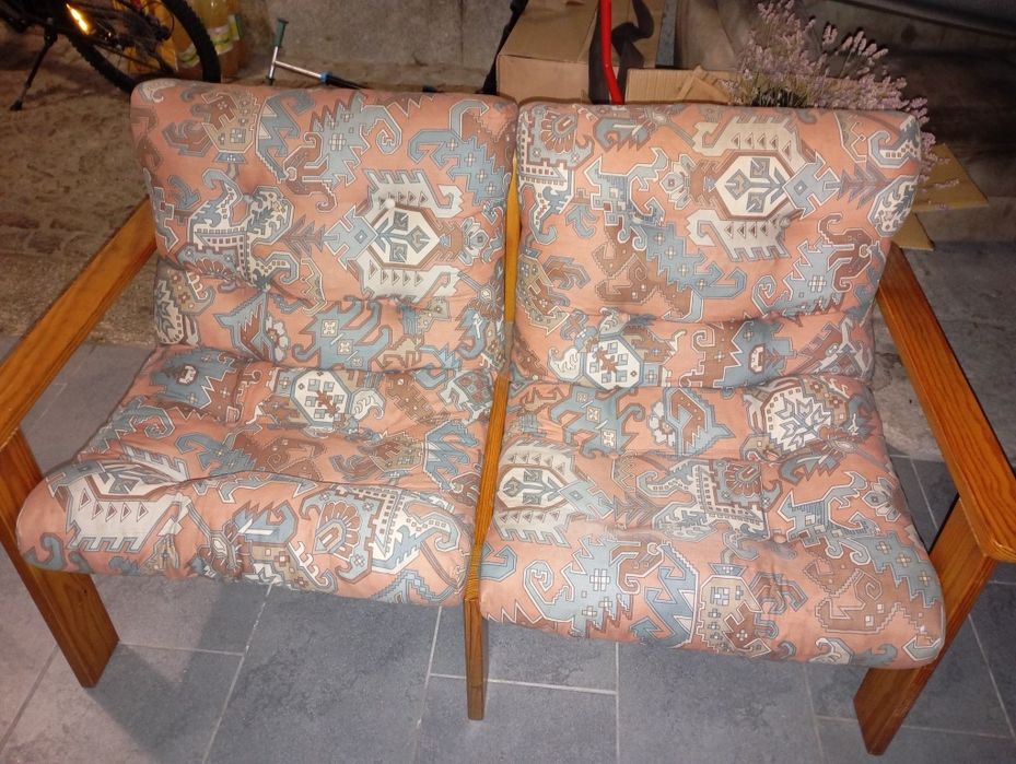 Sofá com dois lugares