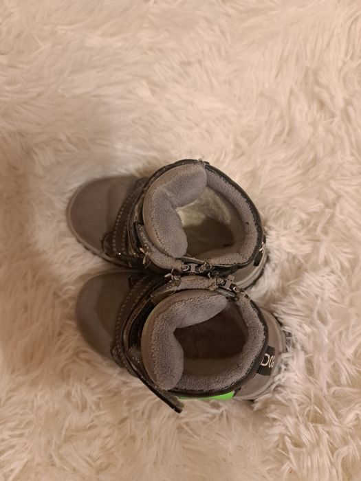 Buty zimowe,trapery, śniegowce r.22