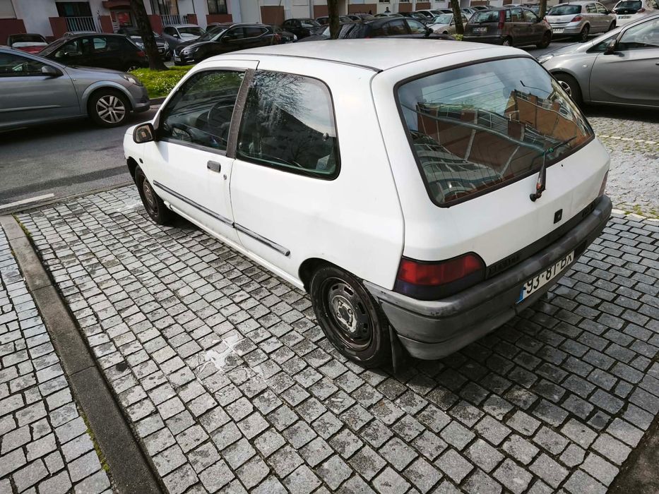 Renault Clio I 1.2 gasolina