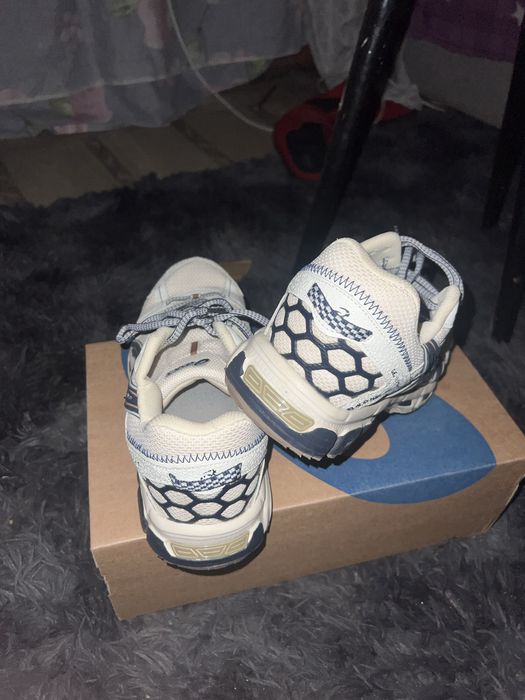 Asics Gel-Kahana 8 beige