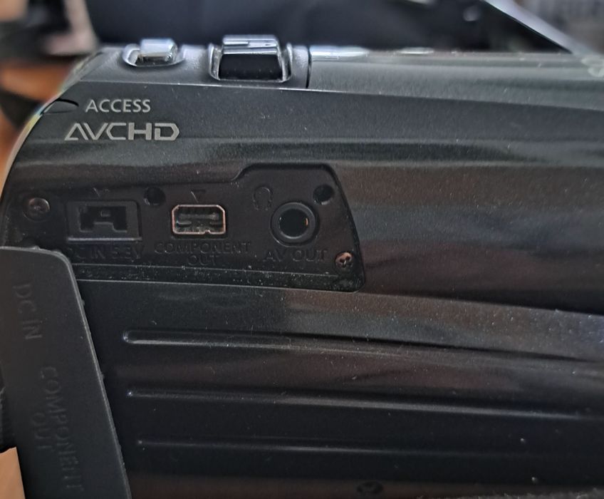 HD-відеокамера Canon LEGRIA HF R28