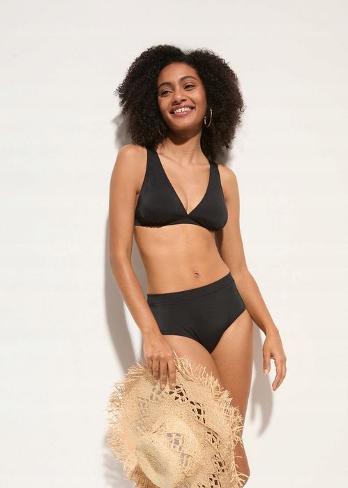 B.P.C. czarne bikini z figami ^44