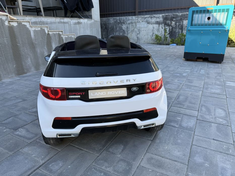 Дитячий електромобіль Land Rover