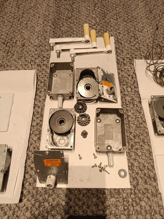 Guinchos para estores64737808246531122