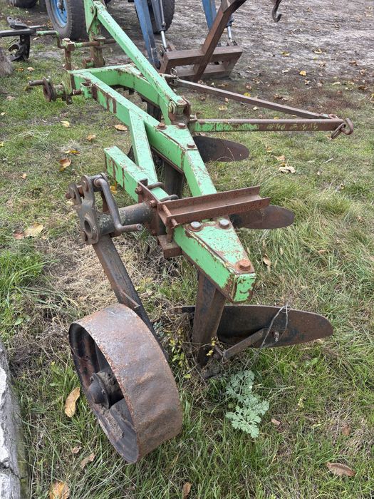 Плуг Bomet 3/30.