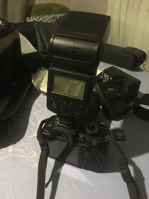 Фотоапарат Nikon D3100 спишка софтбокс отражатель штатив бленди синхро