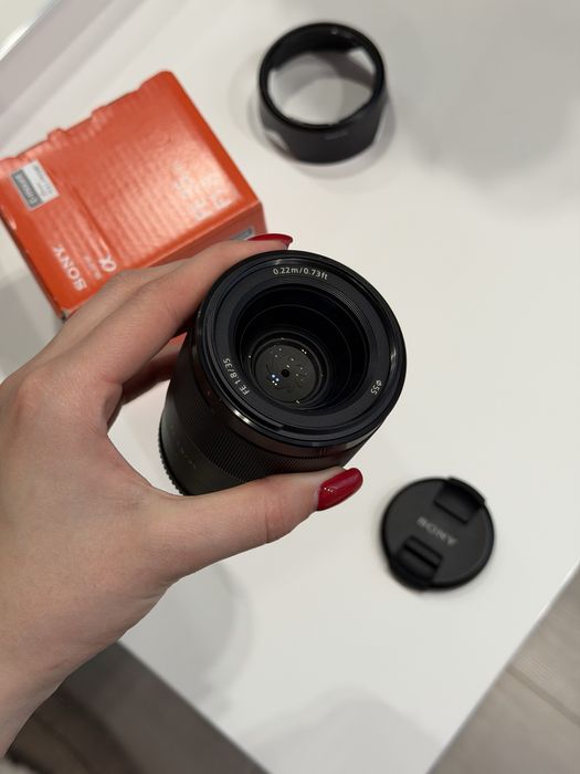 Обʼєтив Sony 35mm 1.8