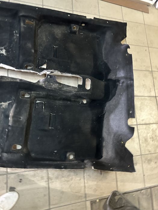Обшивка пола ковролин карпет mazda 3 bk
