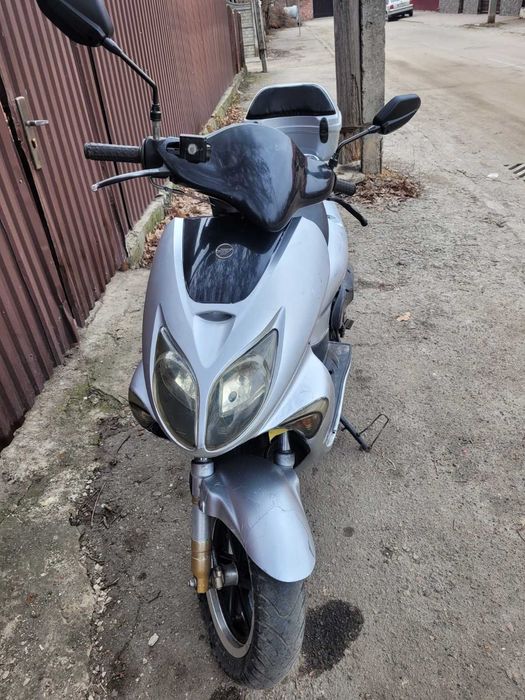 Продам скутер з документами