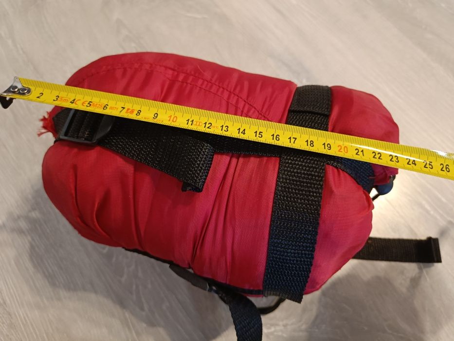 Śpiwór turystyczny Campus Lightbag 100 lekki mumia 0,9 kg