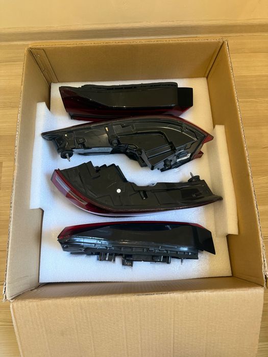 Оригинальные фары + задние фонари BMW X5 G05 2022, комплект, без блоков