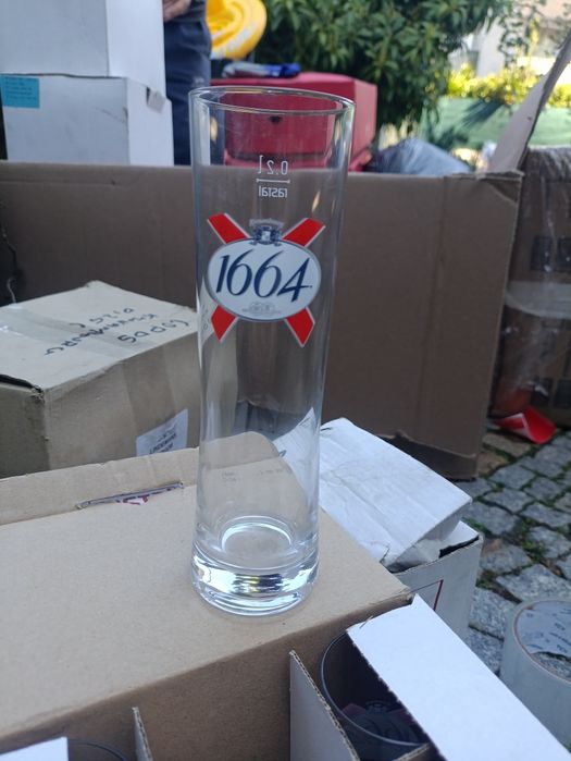 Copos novos com caixa (12) 0,2L