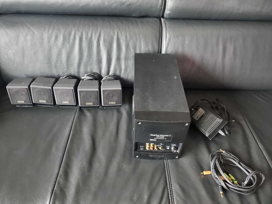 5 głośników z subwooferem