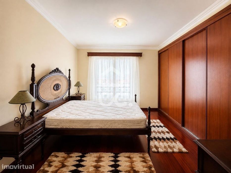 Apartamento com 3 Quartos - São Pedro - Ponta Delgada