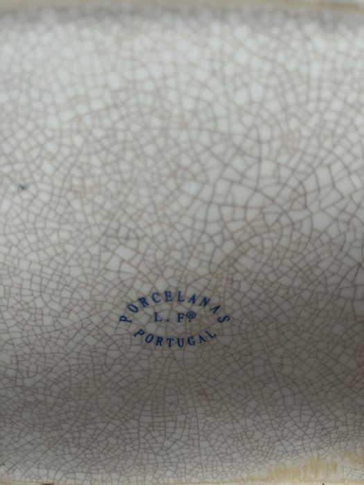 Jarra em louça para decoraçao