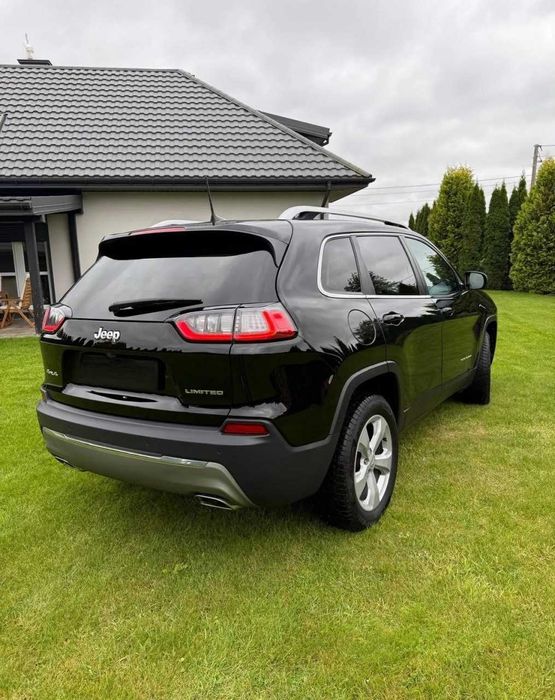 Jeep Cherokee 2019 року