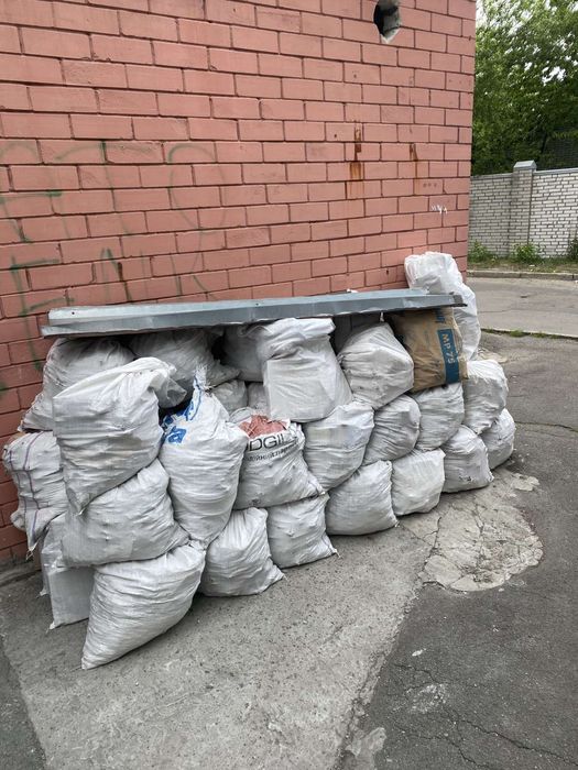 Вивіз сміття Зазим'я, Погреби