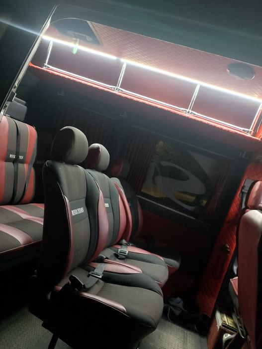 Продам sprinter 212d