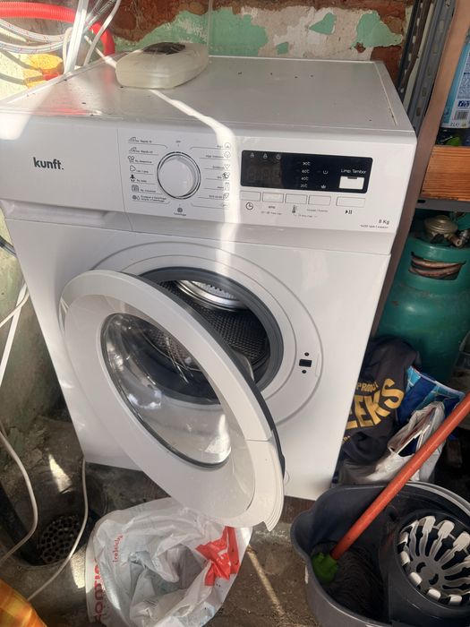 Maquina de lavar roupa