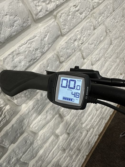 Rower elektryczny Cube Compact sport bosch performance 500Wh