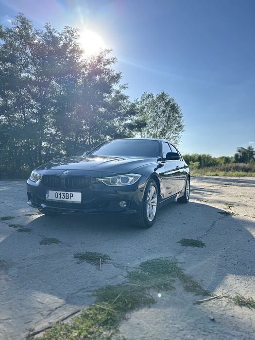 BMW F30 328i Luxury Line