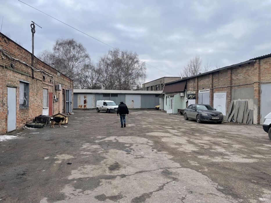 Багатофункціональний комплекс 1094 м² у Шевченківському районі
