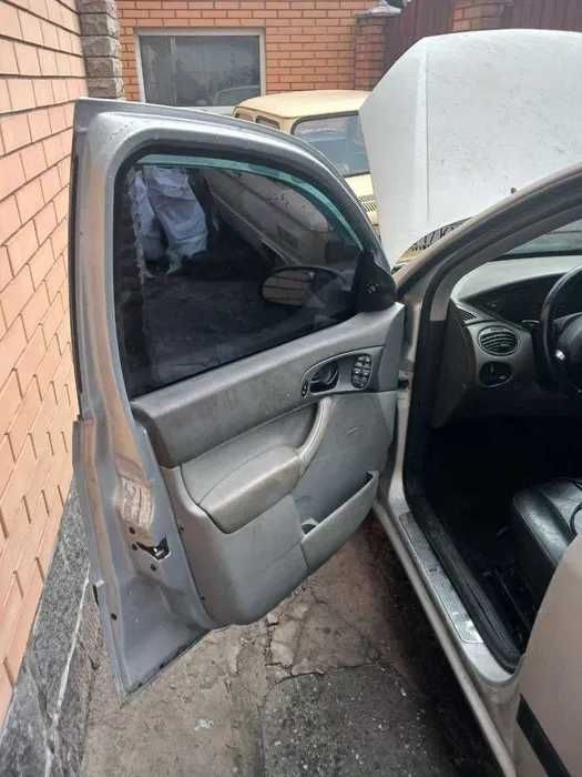 продаеться focus 2.3 газбензОбмен авто з неробочою акпп либо пирожок