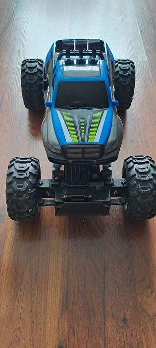 Auto RC Monster truck.