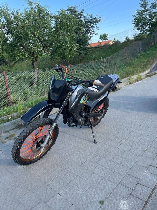 Продам  Geon X-Road 250