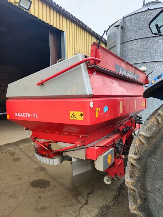 Rozsiewacz ACCORD EXACTA-TL z wagą i sterownikiem,Vicon,Amazone,Kuhn