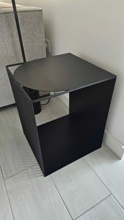 Mesa de Apoio Preta em Aço