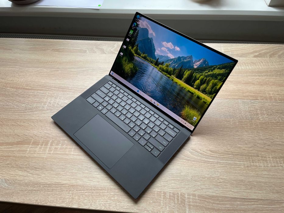 2024р Dell Precision 5570 i9-12900H_NVIDIA RTX A2000_1000 SSD_4K_32RAM