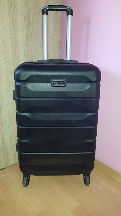 Walizka podróżna Ochnik.