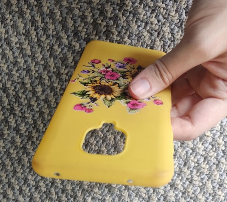Продам чохол на телефон Redmi Note 9 Pro