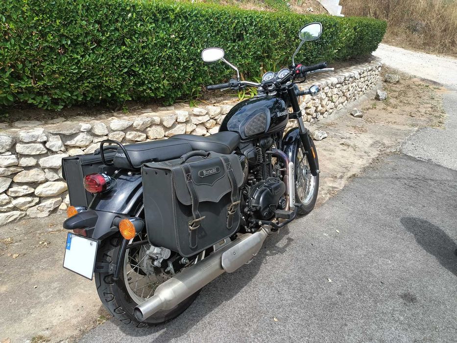Benelli Imperiale 400 - 2022 (Reservado)