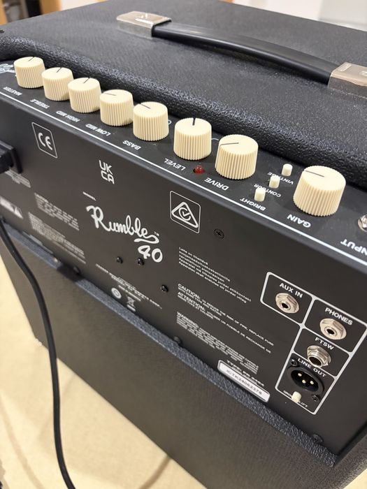 Amplificador Fender Rumble 40
