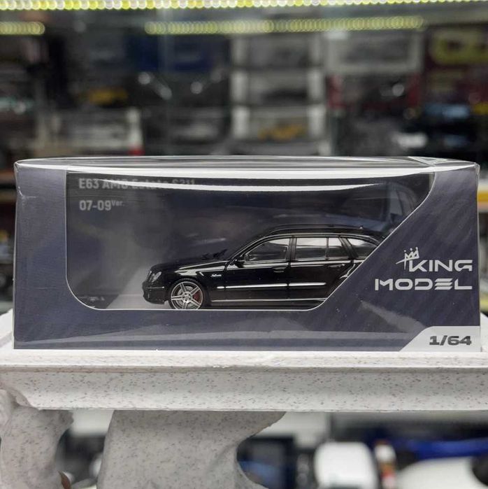 Mercedes E63 AMG Estate S211  1/64   Model Car Collection
