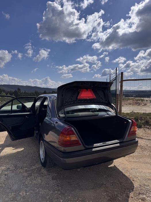 Mercedez Benz  C200 D   (W202)