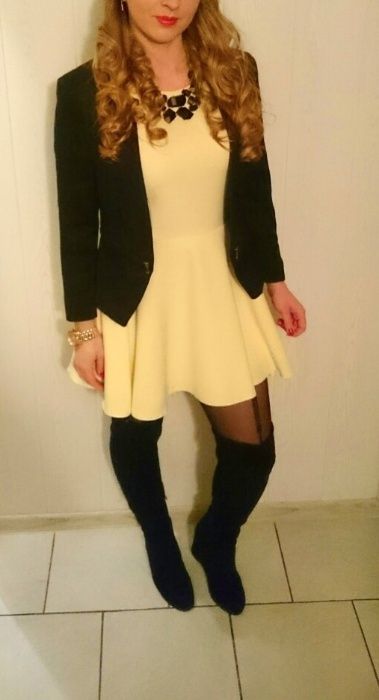 Żólta rozkloszowana sukienka s moriss z koła koronka sztywna