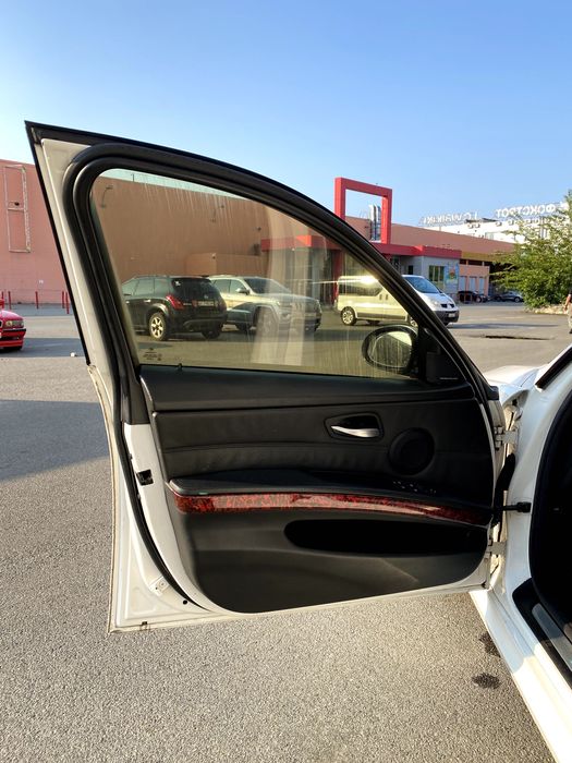 BMW E90 328xi 2010 3.0I